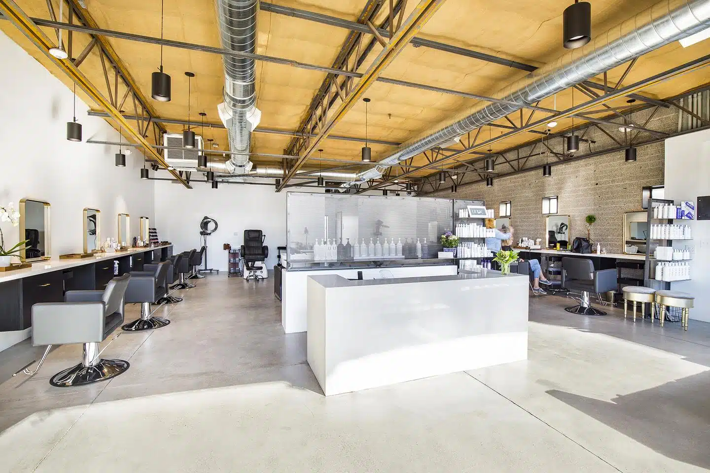 سالن موقت همایش